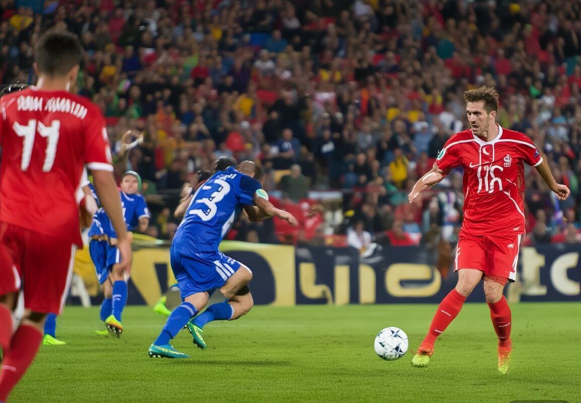 中赫鲁能巅峰对决：激战焦点与球迷盛宴(图1)